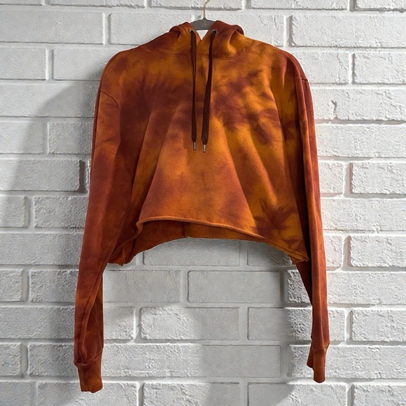 No Boundaries Tops - Tie Dye Cropped Hoodie Rust Orange Oversized Streetwear Raw Hem